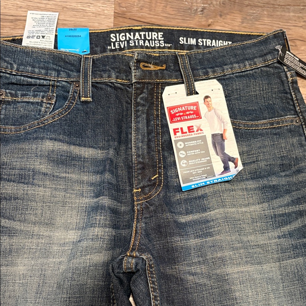 Levi's Signature Slim Straight Jeans - Dark Blue